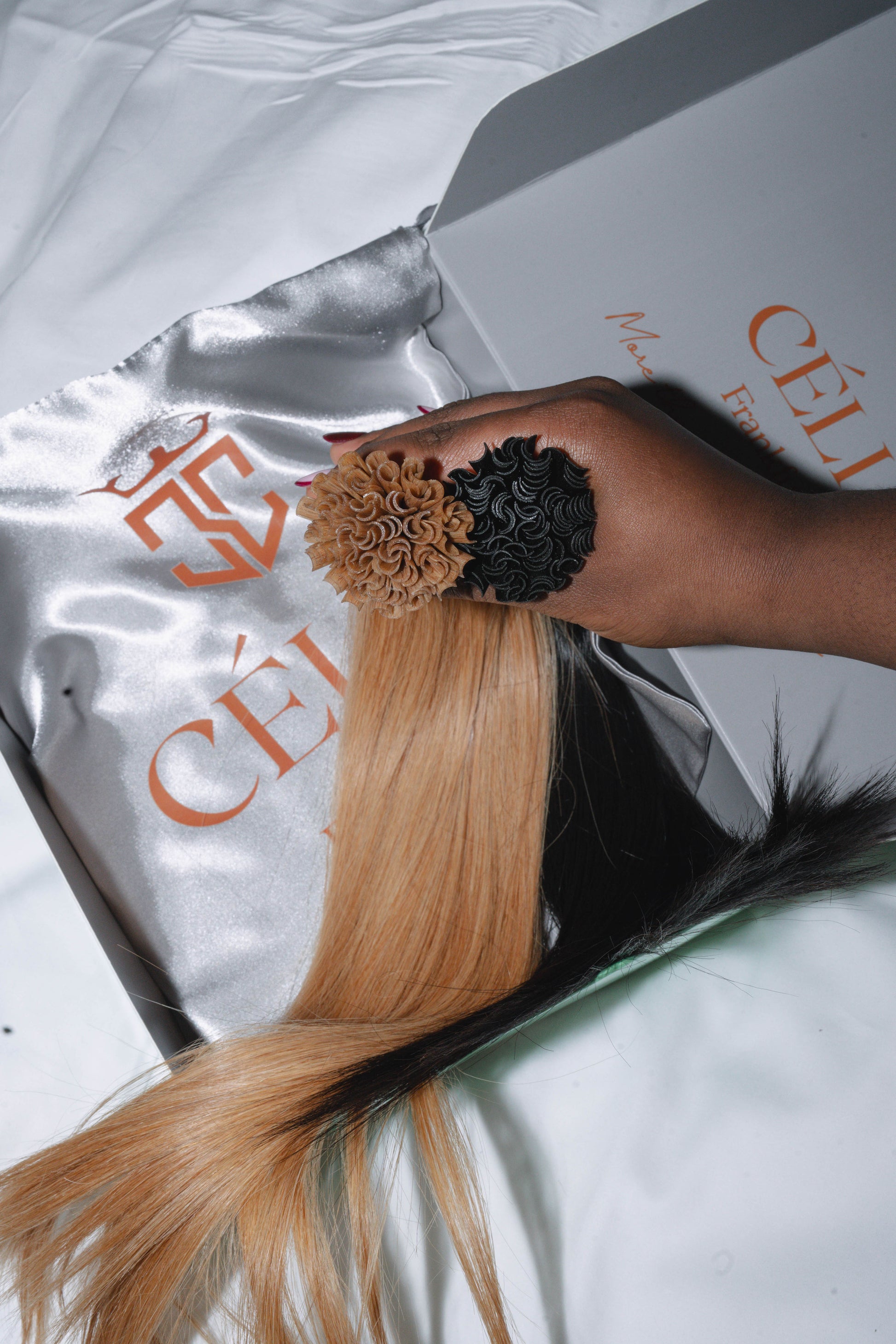 Hair tips made from 100% human hair sourced from Vietnam, offering a natural and secure application for individual extensions.